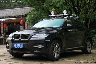 国产宝马加装行李架视频,加装行李架，拓展户外探险新可能